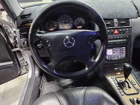 Used 2002 Mercedes-Benz E 55 AMG Sedan image 12