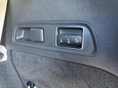 Certified 2026 Mercedes-Benz GLS 450 4MATIC image 11