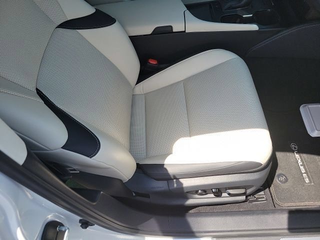 Used 2023 Lexus ES 250 w/ Premium Package AWD/4WD image 12