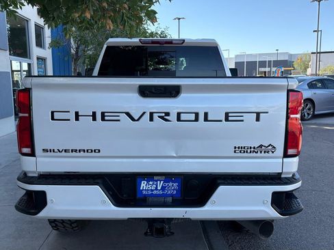 Used 2024 Chevrolet Silverado 2500 High Country w/ LPO, Dark Essentials Package AWD/4WD image 10