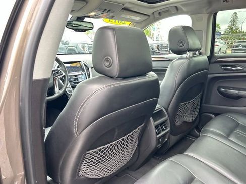 Used 2015 Cadillac SRX Luxury AWD/4WD image 19
