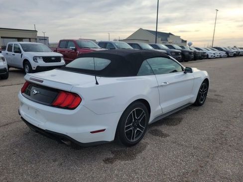 Used 2022 Ford Mustang Premium image 21