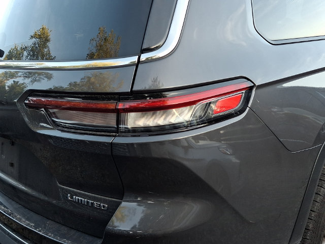 Used 2021 Jeep Grand Cherokee L Limited AWD/4WD image 7