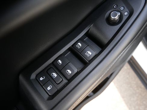 Used 2023 Jeep Grand Cherokee L Laredo w/ Luxury Tech Group I AWD/4WD image 22