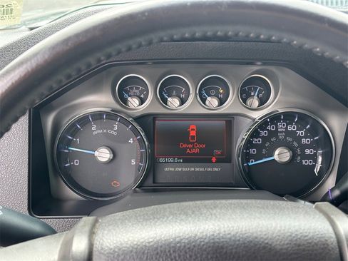 Used 2016 Ford F250 Lariat w/ Lariat Interior Package image 18