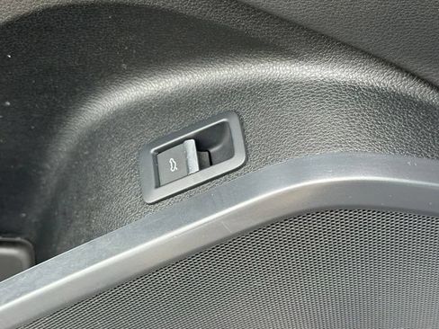 Used 2023 Audi Q5 2.0T Premium w/ Convenience Package AWD/4WD image 25