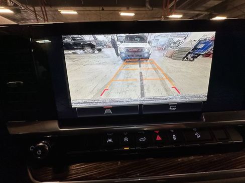 Used 2024 GMC Sierra 1500 Elevation w/ X31 Off-Road Package AWD/4WD image 16