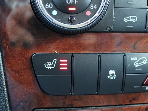 Used 2012 Mercedes-Benz GL 450 4MATIC image 31