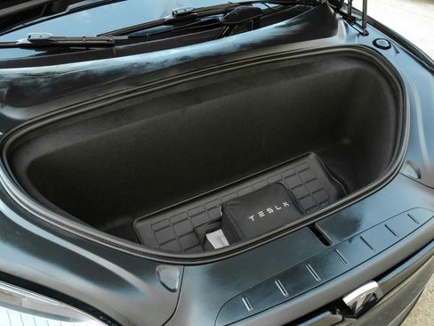 Used 2023 Tesla Model X Plaid image 87