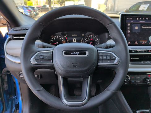 Used 2024 Jeep Compass Limited AWD/4WD image 17