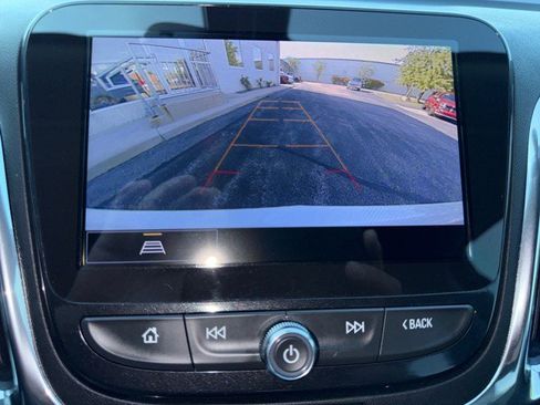 Used 2022 Chevrolet Equinox Premier FWD image 21