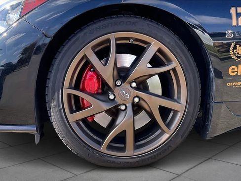 Used 2018 INFINITI Q50 Red Sport 400 w/ Sensory Package (Sport) image 9