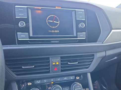 Used 2021 Volkswagen Jetta R-Line image 26