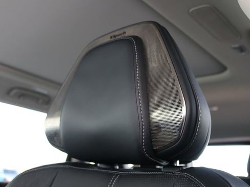 Certified 2025 INFINITI QX80 Sensory image 17