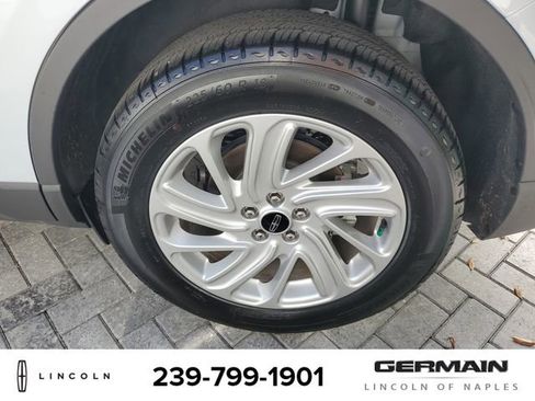 New 2025 Lincoln Corsair FWD image 10