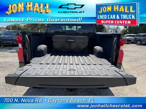 Used 2025 Chevrolet Silverado 1500 High Country w/ Midnight Edition AWD/4WD image 12