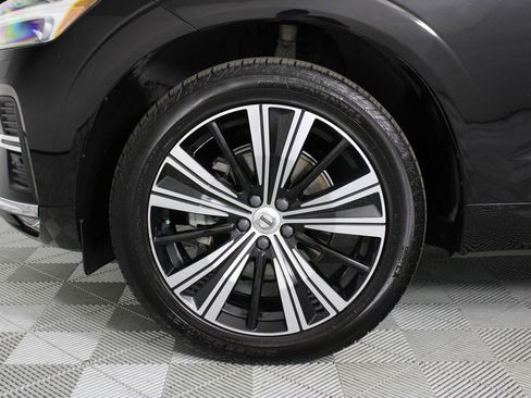 Used 2022 Volvo XC60 B5 Inscription w/ Climate Package image 28