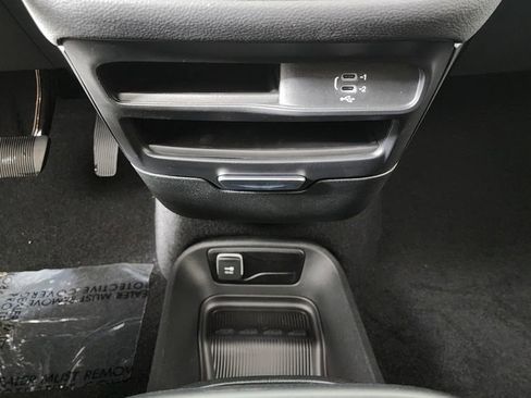 New 2026 Chrysler Pacifica Select image 20