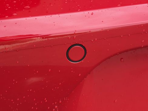 Used 2017 Volkswagen Golf R 4-Door image 17