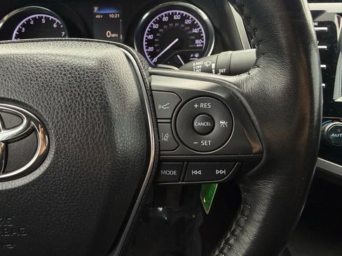 Used 2019 Toyota Camry SE image 24