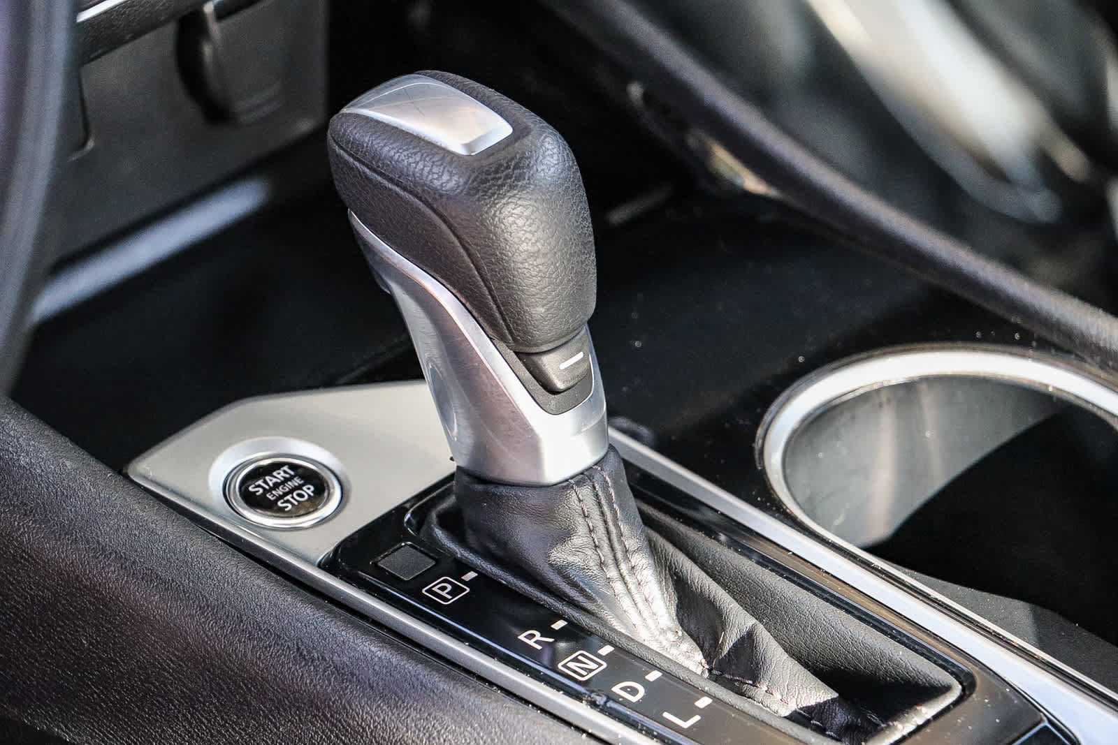 Used 2024 Nissan Altima 2.5 SV FWD image 18