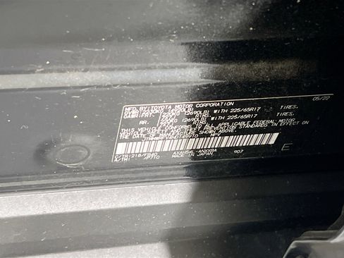 Used 2022 Toyota RAV4 LE image 28