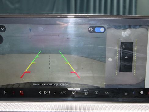 Used 2025 Ford Explorer ST-Line w/ Premium Package image 18