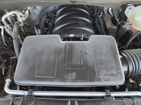 Used 2025 Chevrolet Tahoe LT RWD image 26