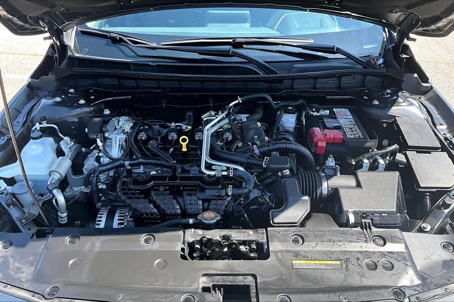Used 2025 Nissan Altima 2.5 SV FWD image 32