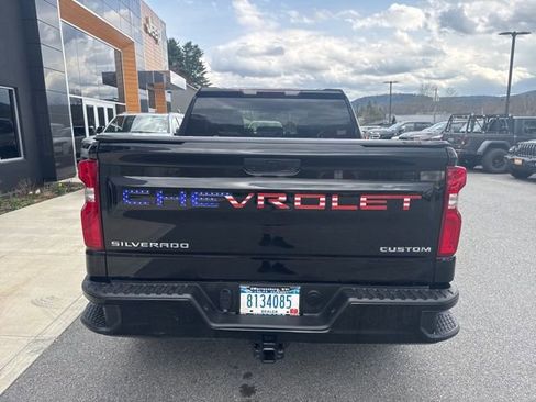 Used 2022 Chevrolet Silverado 1500 Custom AWD/4WD image 5