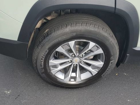 Used 2025 Chevrolet Equinox LT w/ Safety and Technology Package AWD/4WD image 5