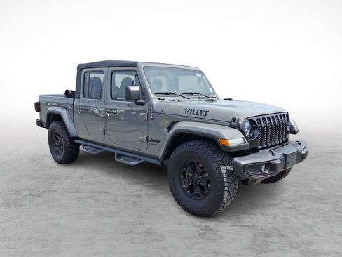 Used 2022 Jeep Gladiator Willys image 7