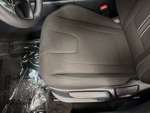 Used 2025 Hyundai Elantra Sport FWD image 20