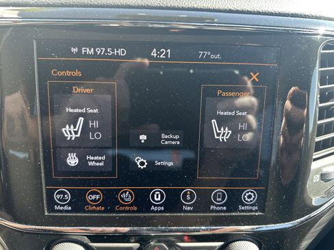 Used 2022 Jeep Grand Cherokee Laredo X AWD/4WD image 15