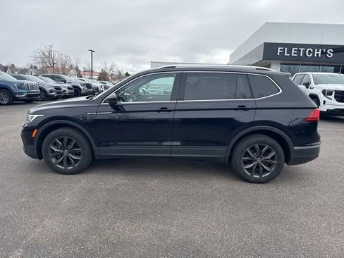 Used 2022 Volkswagen Tiguan SE image 8