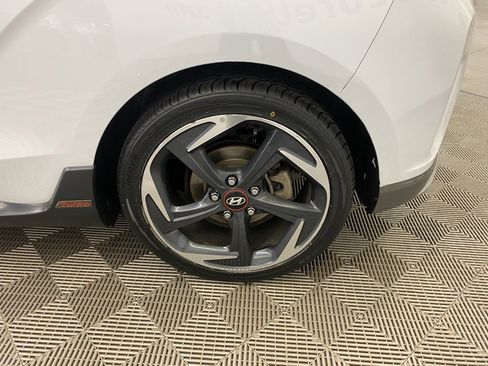 Used 2019 Hyundai Veloster Turbo image 7