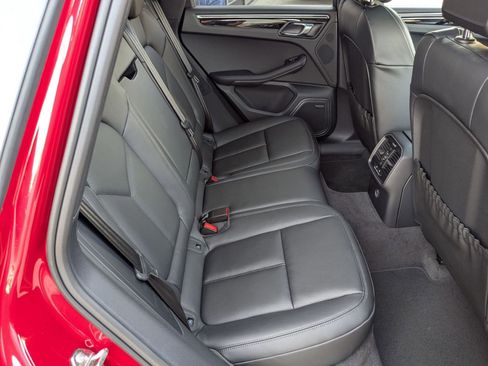 New 2026 Porsche Macan image 24