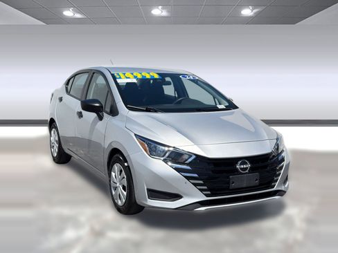 Used 2024 Nissan Versa S FWD image 6