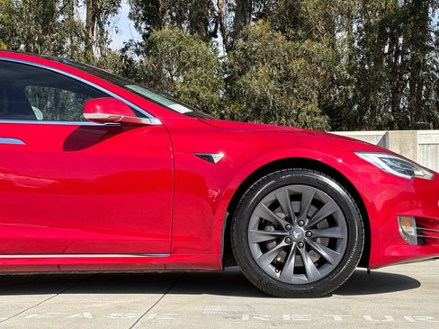 Used 2019 Tesla Model S Long Range AWD/4WD image 35