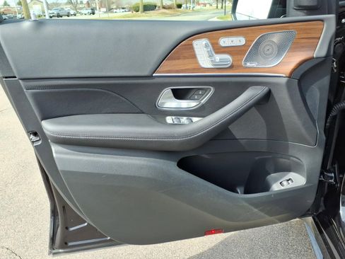Certified 2025 Mercedes-Benz GLE 450 4MATIC image 16