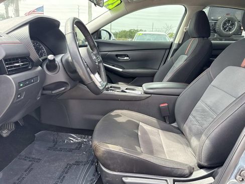Certified 2024 Nissan Sentra SR FWD image 19