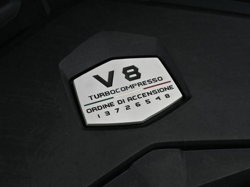 Used 2024 Lamborghini Urus Performante image 38