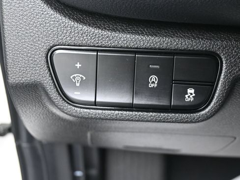 Used 2024 Kia Seltos LX AWD/4WD image 18