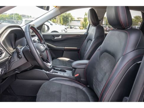 Used 2022 Ford Escape SEL w/ SEL Stealth AWD Package image 15