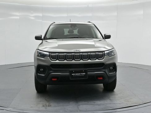 Used 2022 Jeep Compass Trailhawk w/ Trailhawk Elite Group image 22