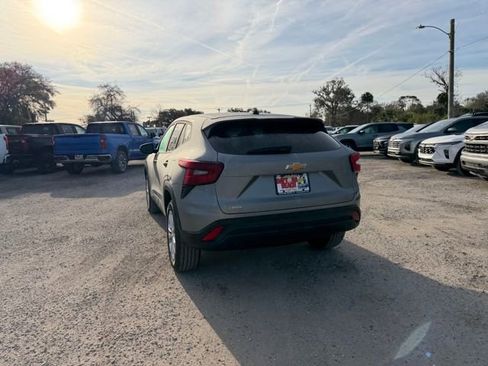 New 2026 Chevrolet Trax LS image 9