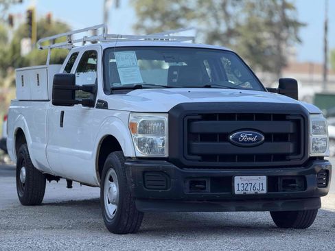 Used 2013 Ford F250 XL RWD image 4