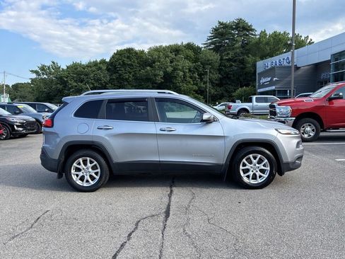 Used 2014 Jeep Cherokee Latitude w/ Comfort/Convenience Group AWD/4WD image 8