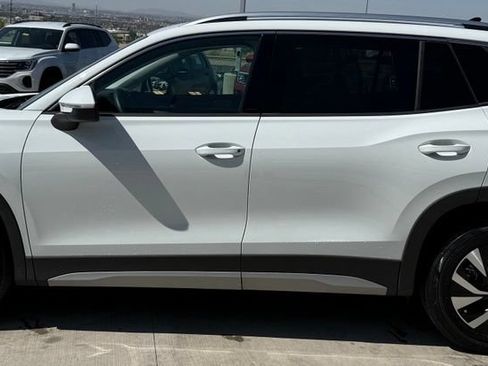 Certified 2025 Volkswagen Tiguan S FWD image 6