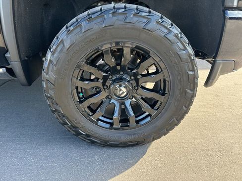 Used 2023 Chevrolet Silverado 3500 High Country w/ Z71 Off-Road Package image 3